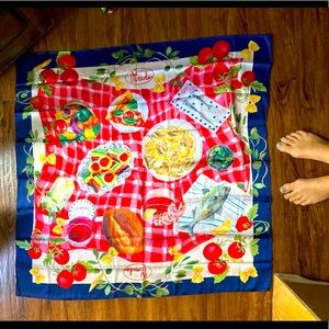 NWOT Parade Vintage Silky Scarf